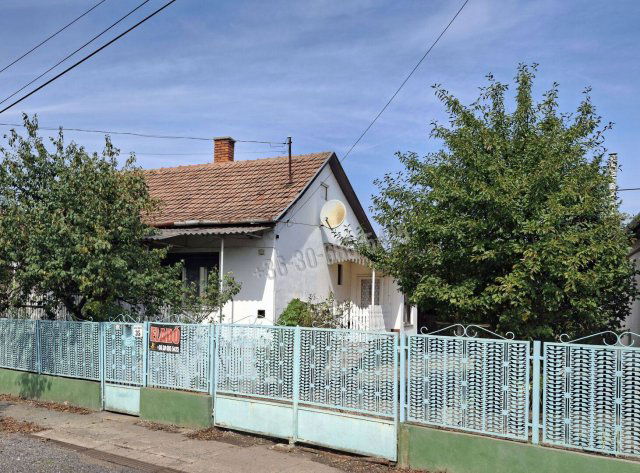 Eladó családi ház, Berettyóújfaluban, Jászai Mari utcában