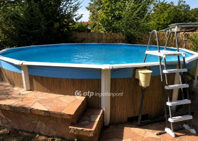 Eladó családi ház, Velencén 78.9 M Ft, 2+1 szobás