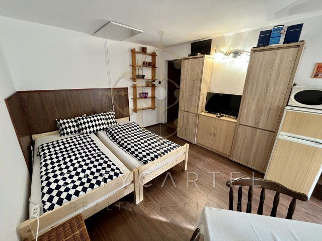 Eladó nyaraló, Balatonfenyvesen 39.9 M Ft, 1 szobás