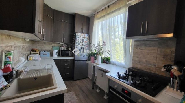 Eladó panellakás, Szegeden 55 M Ft, 1+2 szobás