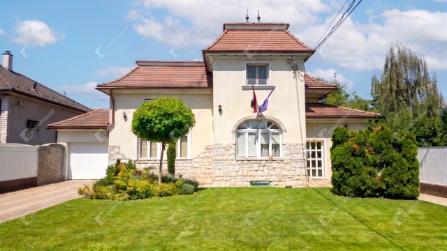 Eladó családi ház, Miskolcon 199 M Ft, 7 szobás