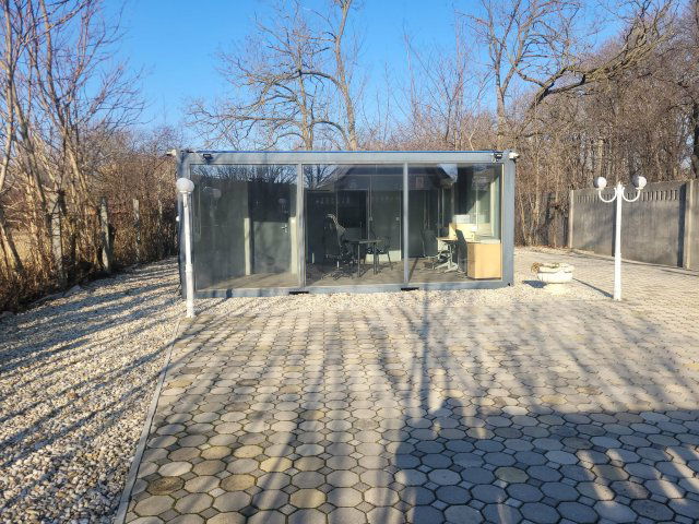 Kiadó iroda, Győrött 250 E Ft / hó, 1+1 szobás