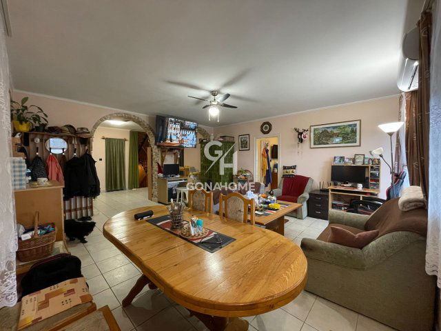 Eladó családi ház, Bakonybélben 150 M Ft, 5+4 szobás