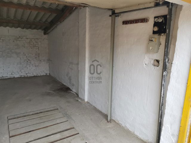 Eladó garázs, Szigetszentmiklóson, Gyári úton 8.95 M Ft