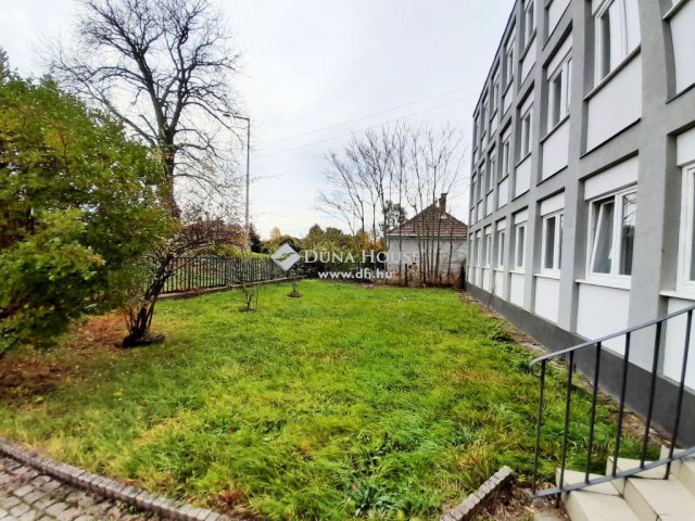 Eladó ipari ingatlan, Tatán 350 M Ft / költözzbe.hu