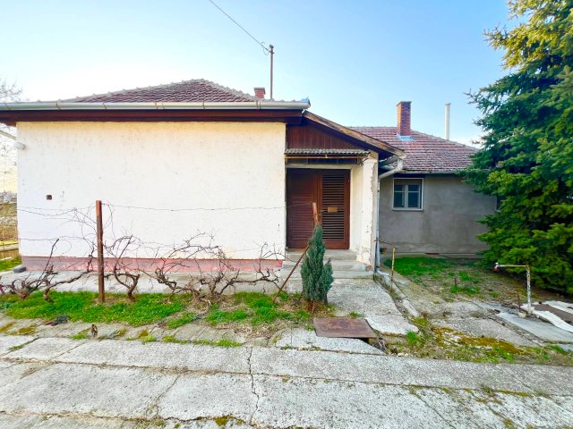 Eladó családi ház, Szeghalmon 18.5 M Ft, 3 szobás