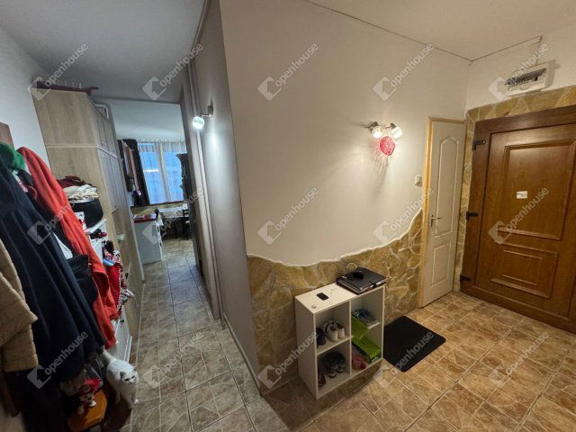 Eladó téglalakás, Zalaegerszegen 37.8 M Ft, 3 szobás