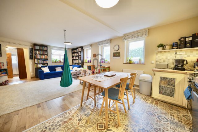 Eladó téglalakás, Budaörsön 135 M Ft, 4 szobás