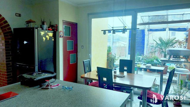 Eladó családi ház, Debrecenben 194.9 M Ft, 6 szobás