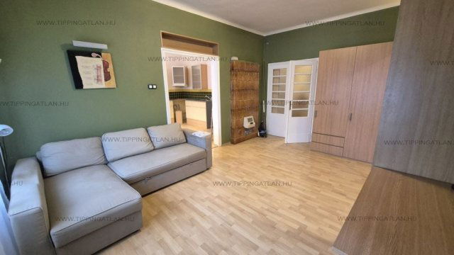 Eladó téglalakás, Budapesten, XIV. kerületben, Mexikói úton