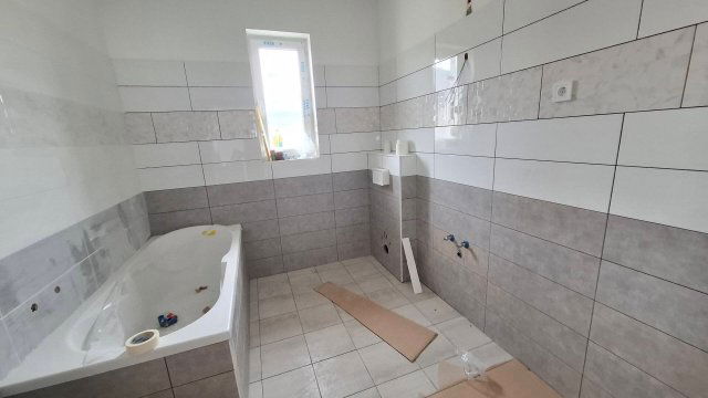 Eladó családi ház, Kiskunlacházán 72.8 M Ft, 4 szobás