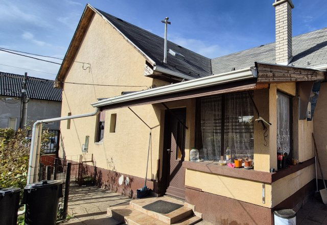 Eladó családi ház, Budapesten, XVIII. kerületben 68.9 M Ft