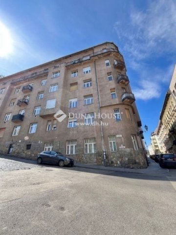 Eladó téglalakás, Budapesten, I. kerületben 105 M Ft, 2 szobás