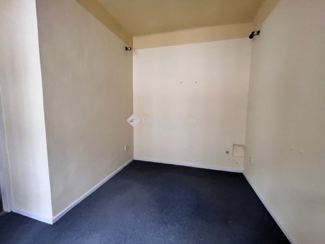 Eladó téglalakás, Pécsett 89 M Ft, 5 szobás