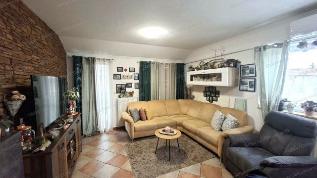 Eladó téglalakás, Mosonmagyaróváron 55.5 M Ft, 1+2 szobás