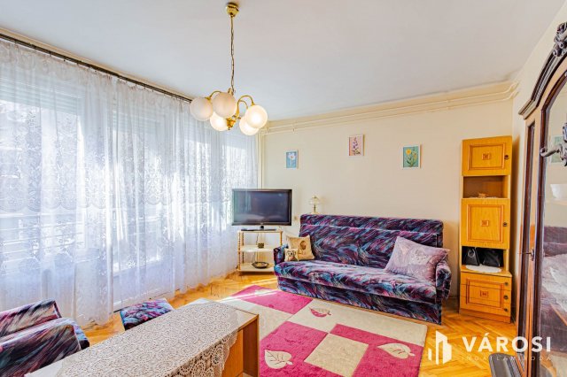 Eladó téglalakás, Szegeden 87.199 M Ft, 4 szobás