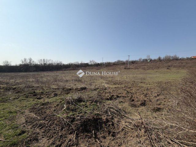 Eladó telek, Vácon 30 M Ft / költözzbe.hu