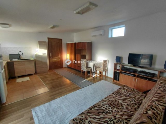 Eladó családi ház, Kistarcsán 94.9 M Ft, 5 szobás