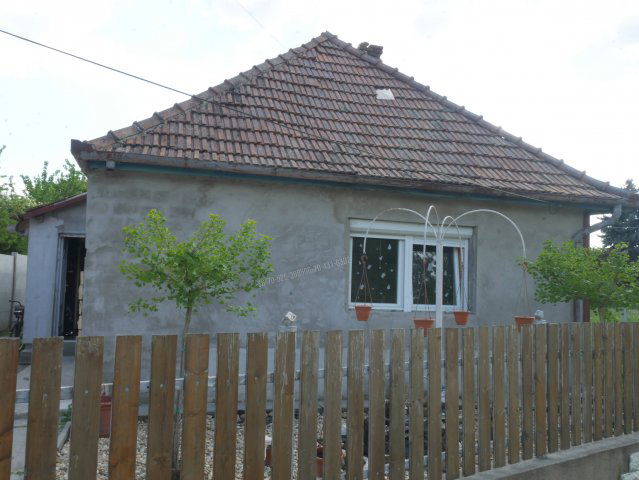 Eladó családi ház, Albertirsán 27.5 M Ft, 2 szobás