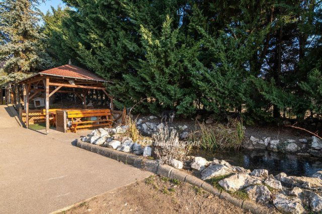 Eladó családi ház, Fóton 174.9 M Ft, 6 szobás