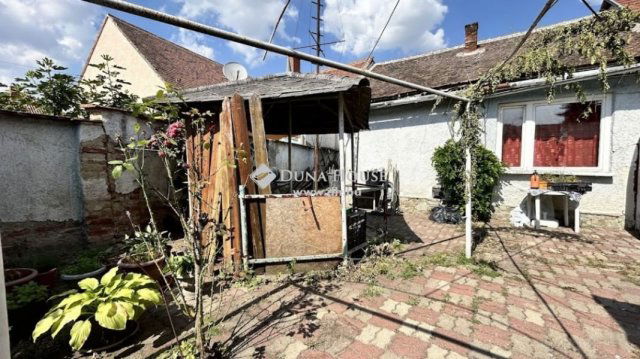 Eladó családi ház, Szombathelyen 44.9 M Ft, 3+1 szobás