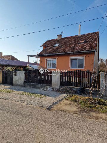 Eladó családi ház, Tárnokon 109.901 M Ft, 6 szobás