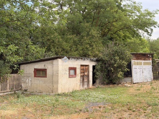 Eladó családi ház, Berhidán 55 M Ft, 4 szobás