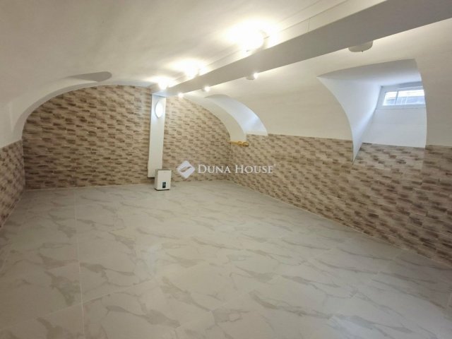 Eladó üzlethelyiség, Budapesten, II. kerületben 59 M Ft