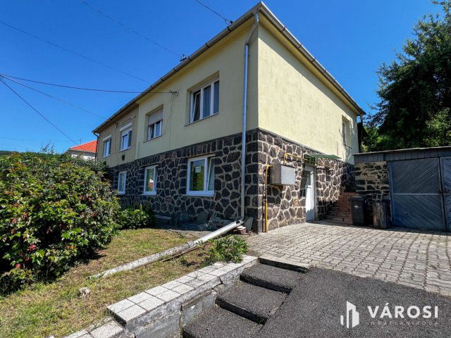 Eladó ikerház, Salgótarjánban 24.9 M Ft, 3 szobás