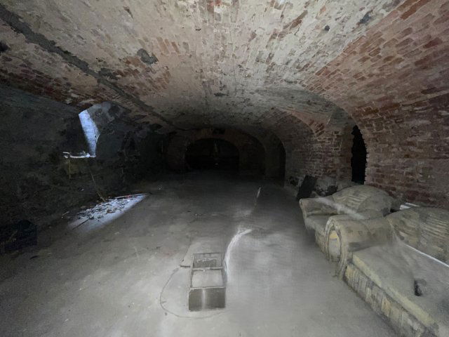 Eladó ipari ingatlan, Budapesten, VI. kerületben 170 M Ft