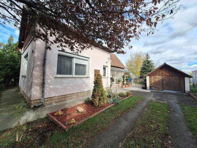 Eladó családi ház, Érden 74.9 M Ft, 3 szobás