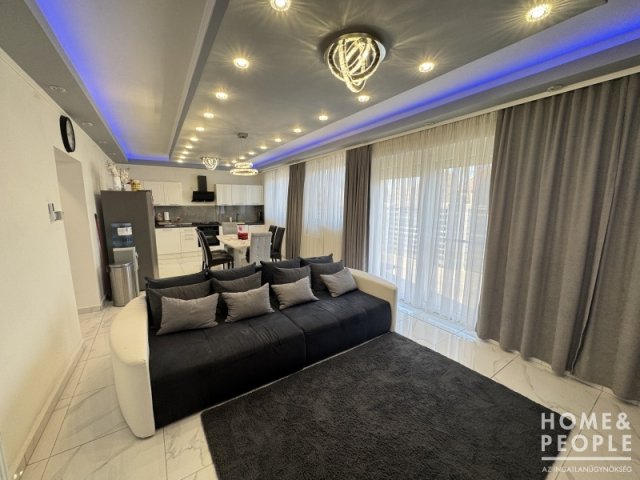 Eladó családi ház, Hódmezővásárhelyen 85 M Ft, 5 szobás