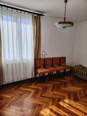 Kiadó családi ház, albérlet, Szekszárdon, Lőtéri közben