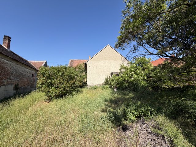 Eladó családi ház, Rábapatyon 21.5 M Ft, 2 szobás
