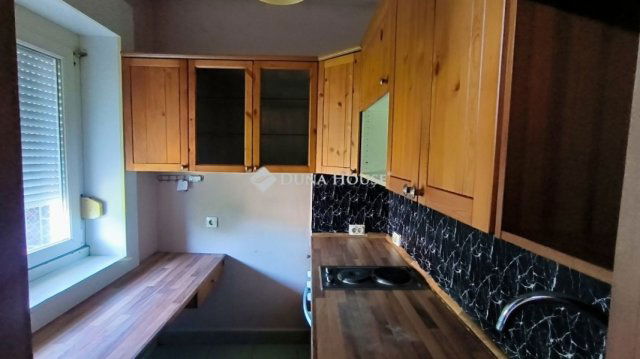 Eladó téglalakás, Budapesten, XXI. kerületben 40.5 M Ft