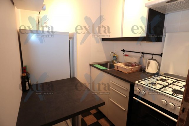 Kiadó téglalakás, albérlet, Szegeden 140 E Ft / hó, 1 szobás