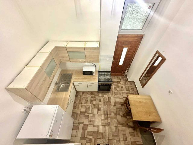 Kiadó téglalakás, albérlet, VII. kerületben, Wesselényi utcában