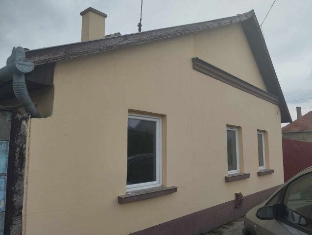 Eladó családi ház, Makón, Kolozsvári utcában 32.6 M Ft