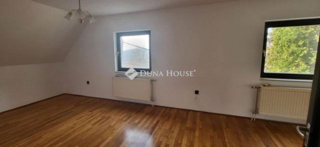 Eladó családi ház, Mogyoródon 98 M Ft, 5 szobás