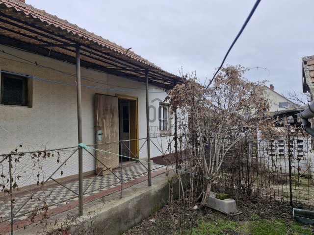 Eladó családi ház, Abonyban 27.99 M Ft, 3 szobás