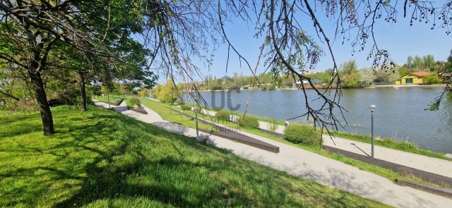 Eladó panellakás, Budapesten, XXI. kerületben, Dunadűlő úton