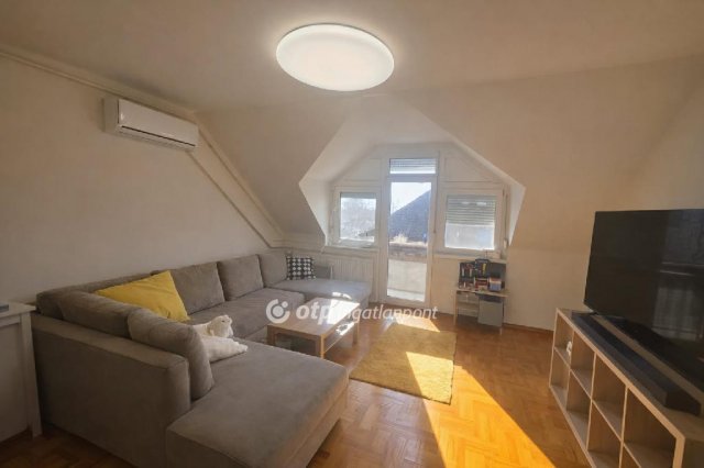 Eladó panellakás, Debrecenben 71.5 M Ft, 2+2 szobás