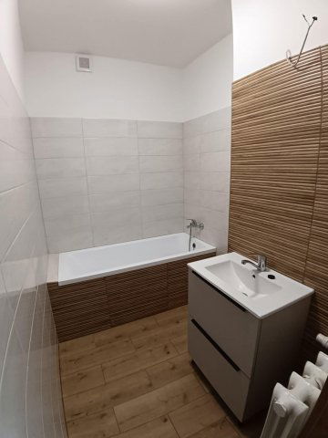 Eladó téglalakás, Tatabányán 48.9 M Ft, 2 szobás