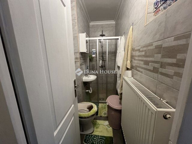 Eladó téglalakás, Szegeden 52.5 M Ft, 1 szobás