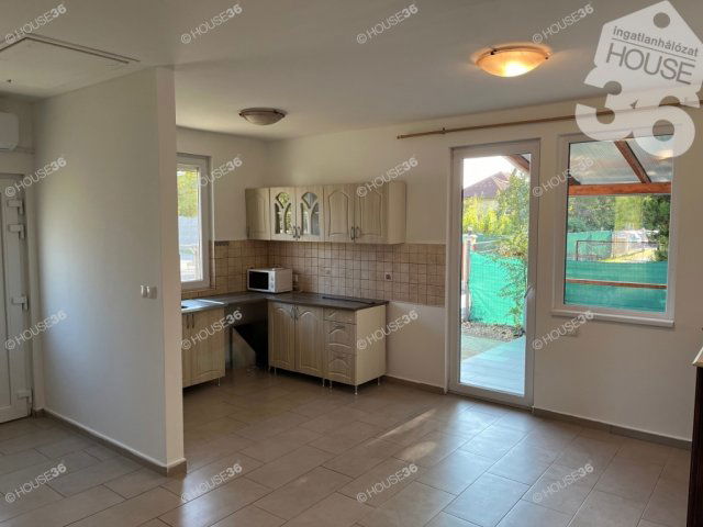 Eladó családi ház, Kecskeméten 65 M Ft, 2 szobás