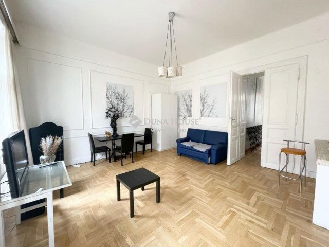 Eladó téglalakás, Budapesten, VI. kerületben 87.78 M Ft