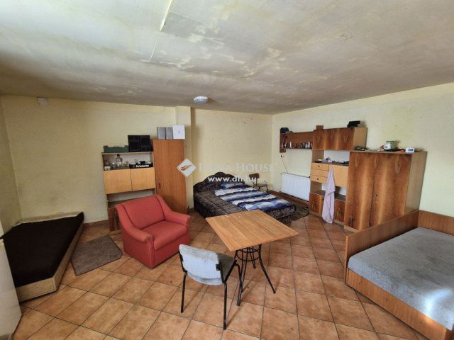 Eladó ipari ingatlan, Kesztölcön 39 M Ft / költözzbe.hu