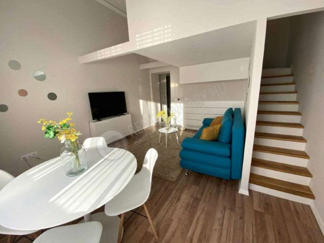 Kiadó téglalakás, albérlet, VII. kerületben, Erzsébet körúton