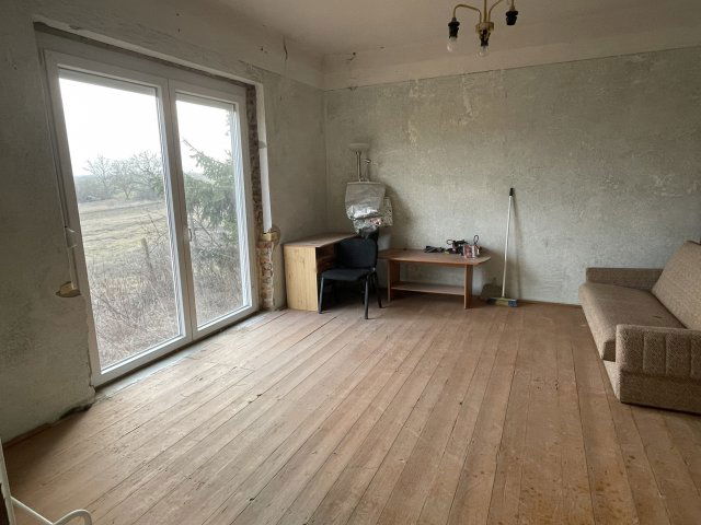 Eladó családi ház, Becskén 16.9 M Ft, 2 szobás