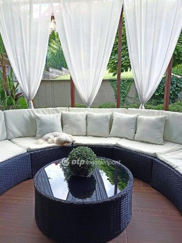 Eladó családi ház, Egerben 185 M Ft, 4 szobás